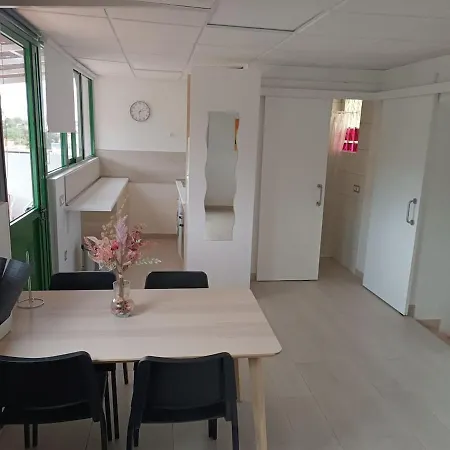 Casa Celia Апартаменты *